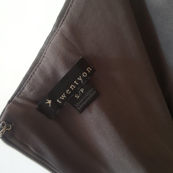 BEAUTIFUL SILVER DRESS - Picture 6 of 8